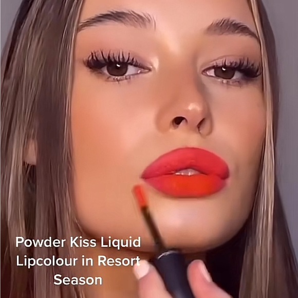 ‼️ LAST ONE 💋 RESORT SEASON a MAC POWDER KISS LIQUID LIPCOLOUR. RETAIL $28 **NEW - Picture 5 of 9
